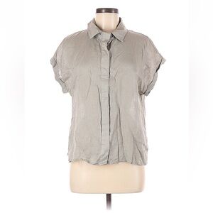 Carly Jean LA | Short Sleeve Button Down Blouse